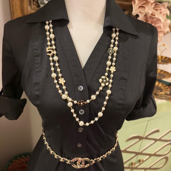 🎉🛍️✨💕HOST PICK 🎉Gorgeous Sweater Necklace - Picture 2 of 3